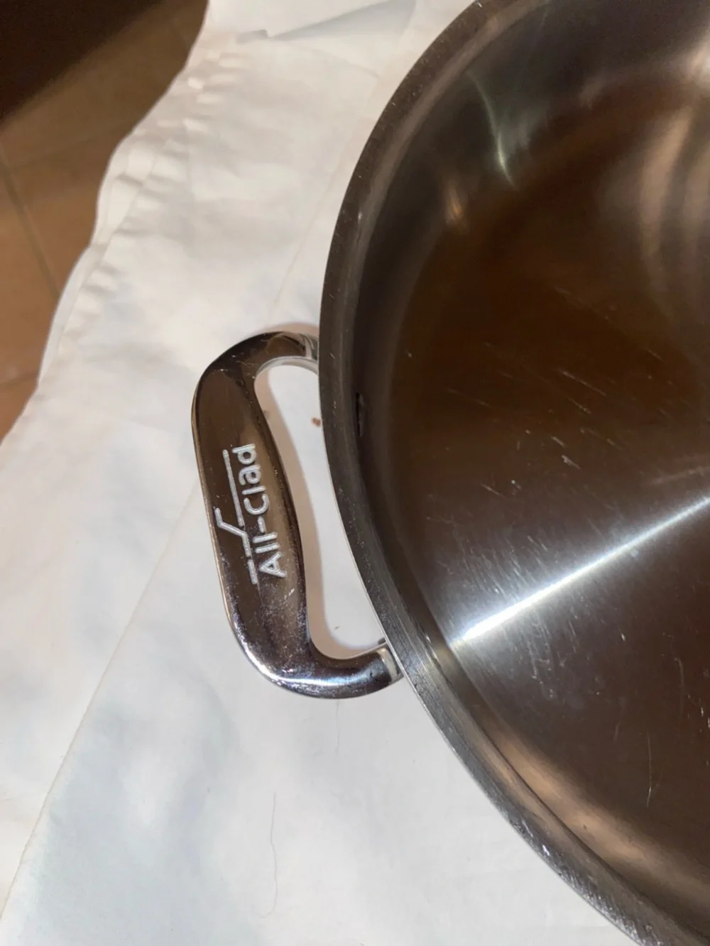 ALL CLAD D3 STAINLESS STEEL 3 QT 3 PLY SAUTE PAN W/ LID